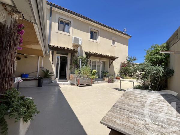 Maison à vendre  8 pièces - 217,41 m 2   CLERMONT L HERAULT  - 34
