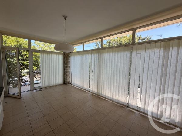 Maison à vendre  8 pièces - 217,41 m 2   CLERMONT L HERAULT  - 34
