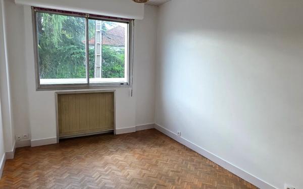 Maison à louer    5 pièces •  Montreuil