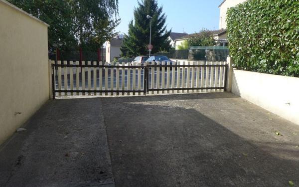 Maison à louer    5 pièces •  Montreuil