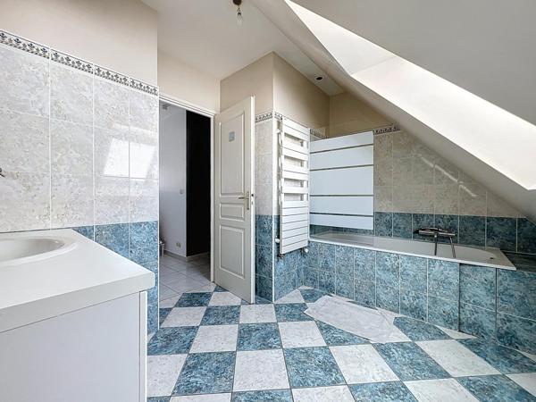 Rares maisons offrant praticité et calme.