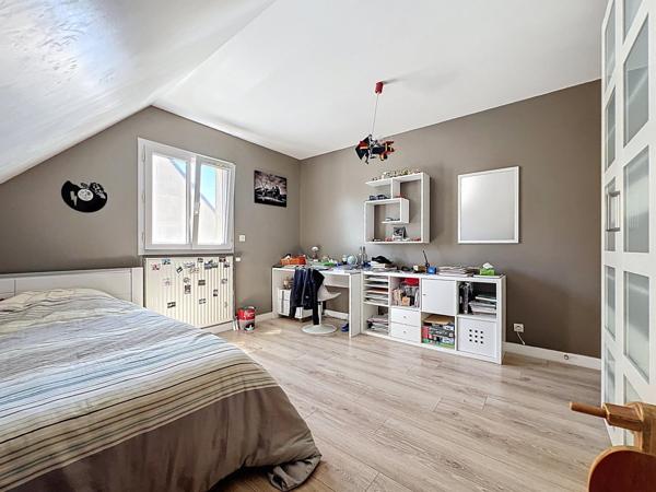 Rares maisons offrant praticité et calme.