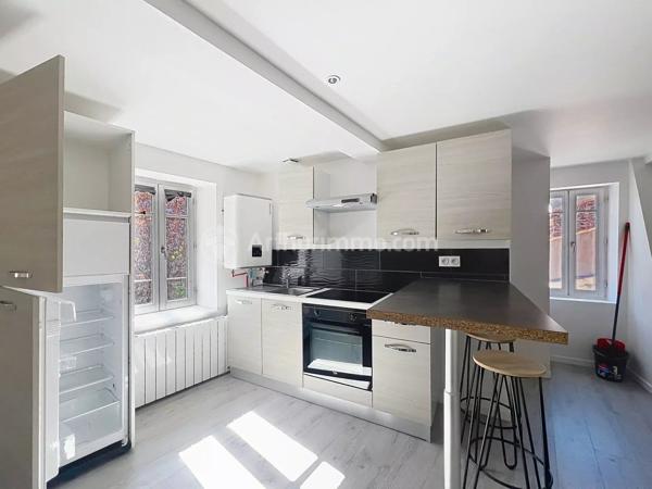 Location                                                      Appartement
                        
                     2 pièces                      27 m2                     à Clermont-Ferrand