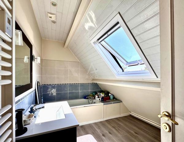 Maison rénovée 5 pièces – 4 chambres – 128 m² – Terrain 600 m²