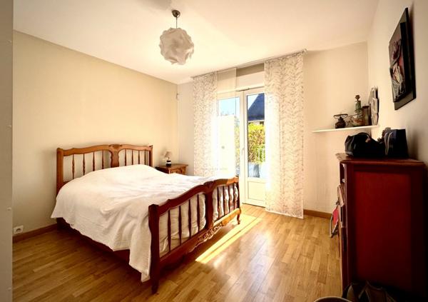 Maison rénovée 5 pièces – 4 chambres – 128 m² – Terrain 600 m²