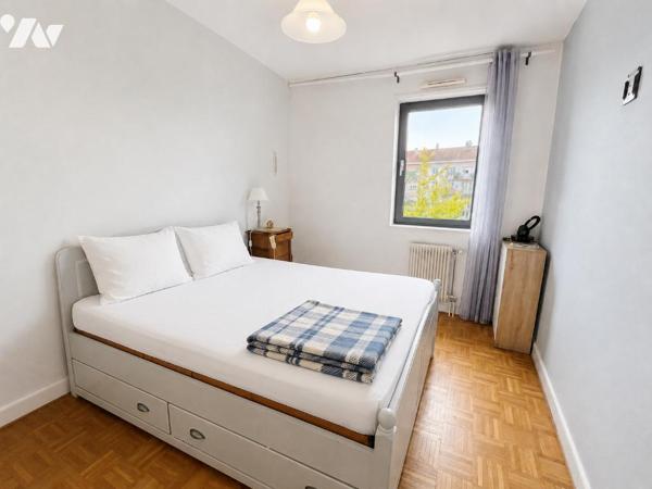 Villa Eugénie – Appartement dernier étage avec deux balcons et garage