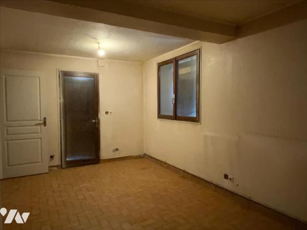 Immeuble 2 appartements + 1 maison