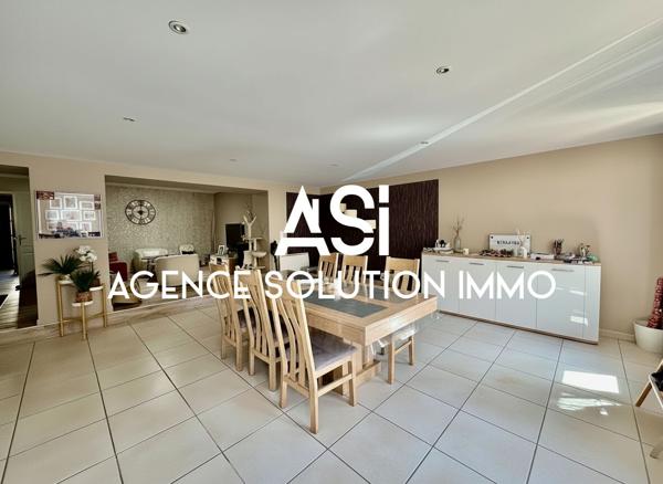 Charmante maison de ville 5 pièce(s) 125m² - Avec jardin à Commer
