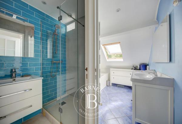 Viroflay, Maison 5 Chambres -  191 m² à vendre