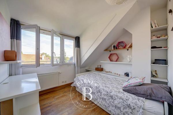 Viroflay, Maison 5 Chambres -  191 m² à vendre