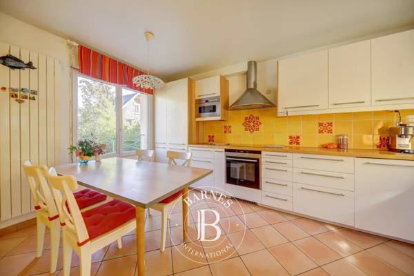 Viroflay, Maison 5 Chambres -  191 m² à vendre