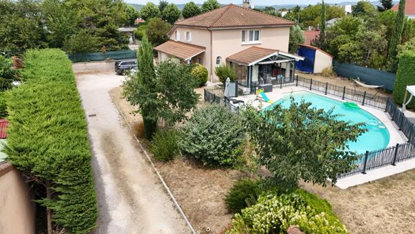 Maison familiale de 140m2 sur 1100 m2 de terrain