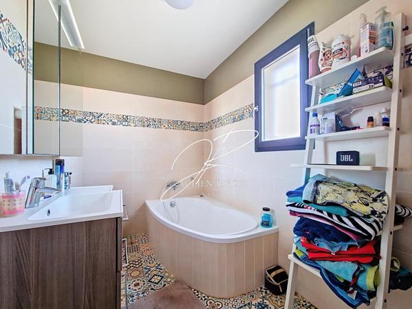 Villa T5 4 chambres 149 m², 4 faces, garage