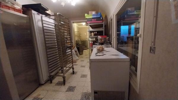 Local mixte (Pro/Hab) à vendre à Isbergues dans le Pas-de-Calais (62330), ref : D2412