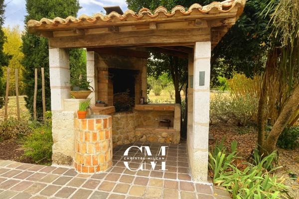 Maison Montpon Menesterol 7 pièces 339 m2 sur une parcelle de 6400 m² piscine