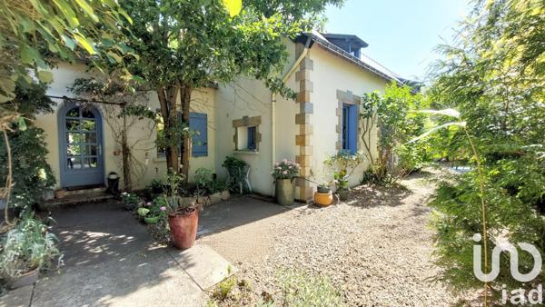 Maison à vendre 9 pièces 196 m² Morannes sur Sarthe-Daumeray
