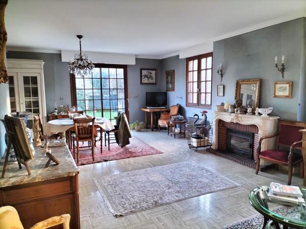 Maison 7 pièce(s) 4 chambre(s) 195 m²