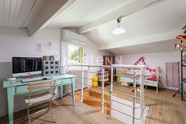 Maison Bouc Bel Air 7 pièce(s) 170 m2 environ, 4 chambres, un appartement indépendant, garage, vue dégagée, 1586m² de terrain