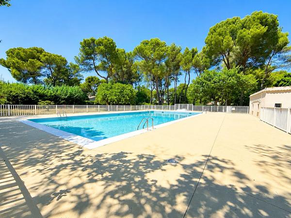 Maison Bouc Bel Air 7 pièce(s) 170 m2 environ, 4 chambres, un appartement indépendant, garage, vue dégagée, 1586m² de terrain