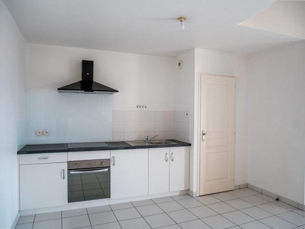 Appartement T3 centre Olonne 73 m² hab terrasse 2 parkings
