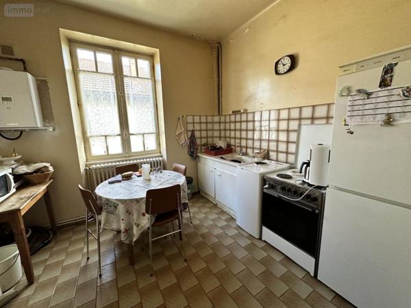 Immeuble à vendre à Saint-Flour dans le Cantal (15100), ref : 15046-6