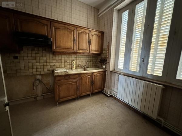 Immeuble à vendre à Saint-Flour dans le Cantal (15100), ref : 15046-6