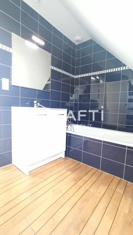 Maison récente proche des commerces.