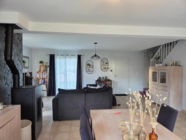 Maison spacieuse et lumineuse, 4 chambres + bureau