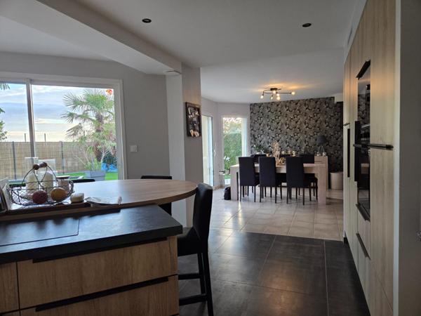 Maison spacieuse et lumineuse, 4 chambres + bureau