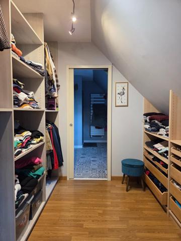 Maison spacieuse et lumineuse, 4 chambres + bureau