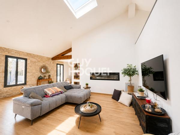 LOFT ATYPIQUE D’EXCEPTION (3/4 chambres) AVEC PISCINE 191 m2 – CŒUR DE MAUGUIO