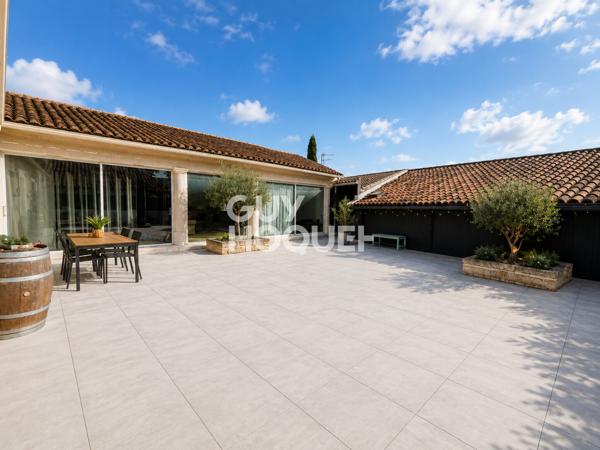 LOFT ATYPIQUE D’EXCEPTION (3/4 chambres) AVEC PISCINE 191 m2 – CŒUR DE MAUGUIO