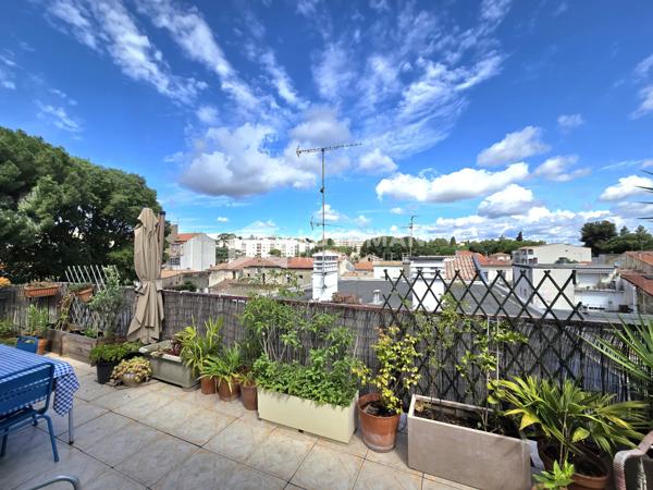 Montpellier (34070) APPARTEMENT T2 DERNIER ÉTAGE AVEC TERRASSE XL – MONTPELLIER CENTRE-VILLE