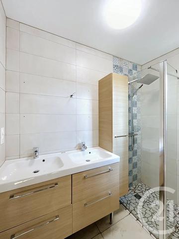 Maison à vendre  4 pièces - 118,87 m 2   YSSINGEAUX  - 43
