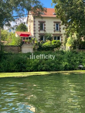 Maison 6 pièces - 130 m² Exclusivité efficity