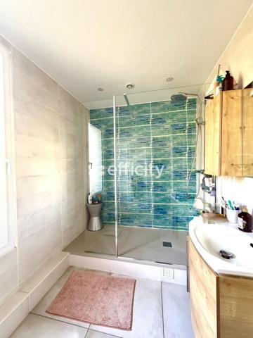 Maison 6 pièces - 130 m² Exclusivité efficity