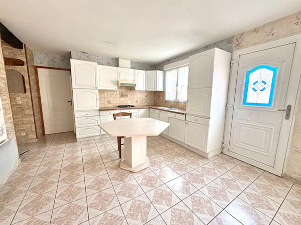 Maison récente avec chambres en Rez-de-chaussée