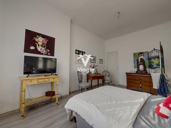 Châteauneuf-les-Martigues (13220) VIAGER LIBRE LOUÉ - IMMEUBLE MIXTE - Châteauneuf-les-Martigues