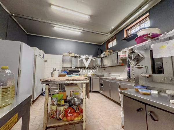 Châteauneuf-les-Martigues (13220) VIAGER LIBRE LOUÉ - IMMEUBLE MIXTE - Châteauneuf-les-Martigues
