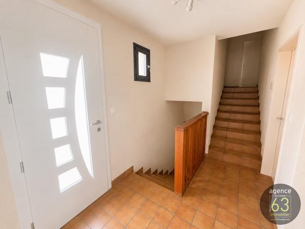 Exclusivité, Agréable maison Individuelle de 130 m2 sur beau terrain de 879 m2 piscinable