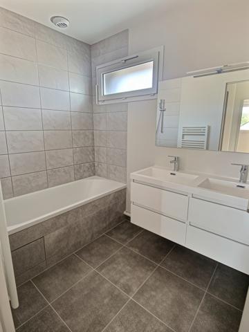 T4 IMMEUBLE NEUF AUBIERE -TERRASSE 48M2 - GARAGE -VUE DEGAGEE