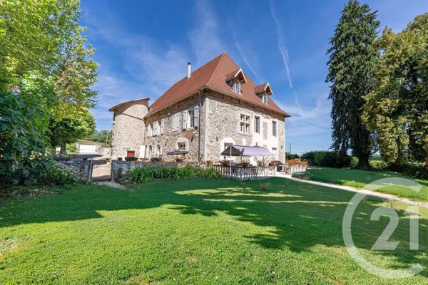 Maison à vendre  10 pièces - 551,23 m 2   PUGNY CHATENOD  - 73