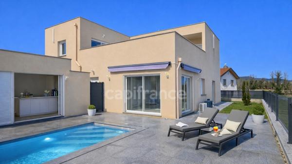 Maison avec piscine et appartement indépendant – usage mixte possible – Farges (01550)