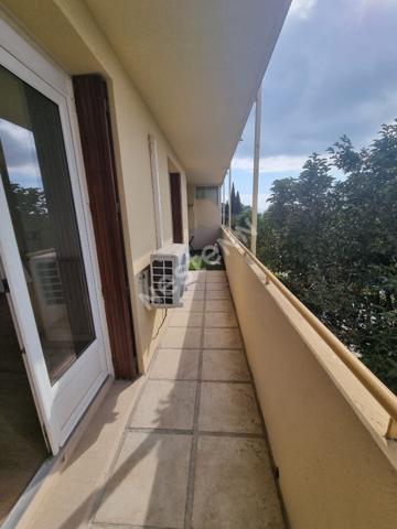 Appartement d'Exception à Toulon Ouest - 3 Pièces, Vue Dégagée, Terrasse, Prix d'Exception