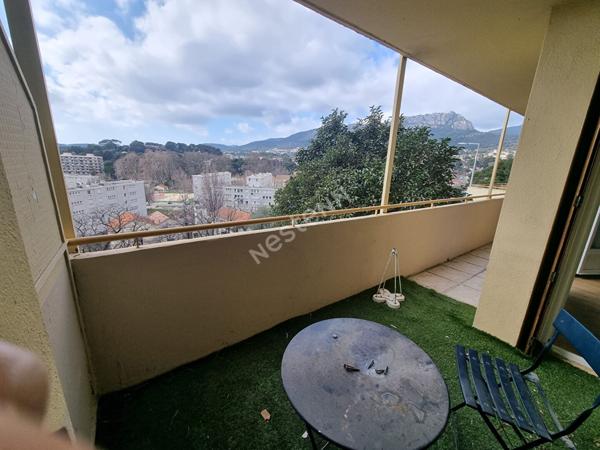 Appartement d'Exception à Toulon Ouest - 3 Pièces, Vue Dégagée, Terrasse, Prix d'Exception