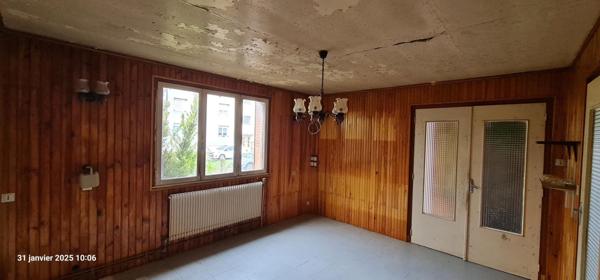 Beau potentiel à exploiter à Marcilly-le-Hayer !