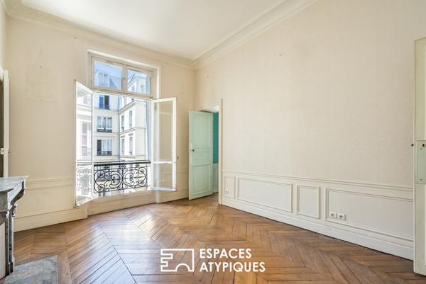 Appartement à réinventer dans un ancien hôtel particulier