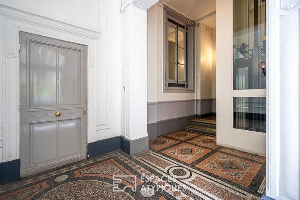 Appartement à réinventer dans un ancien hôtel particulier