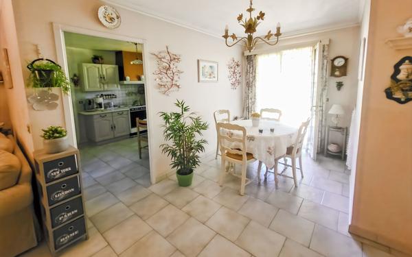 Maison à vendre    4 pièces •  Marignane