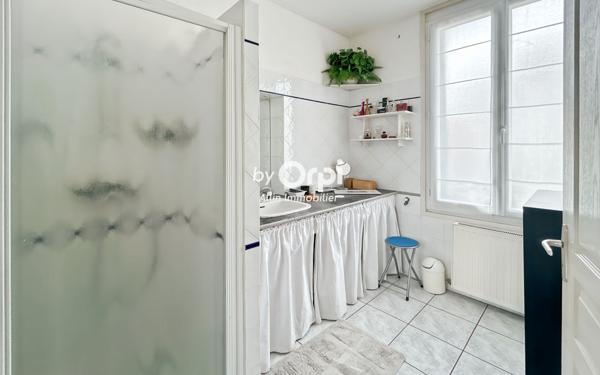 Maison à vendre    3 pièces • 92,51 m2 Montluçon